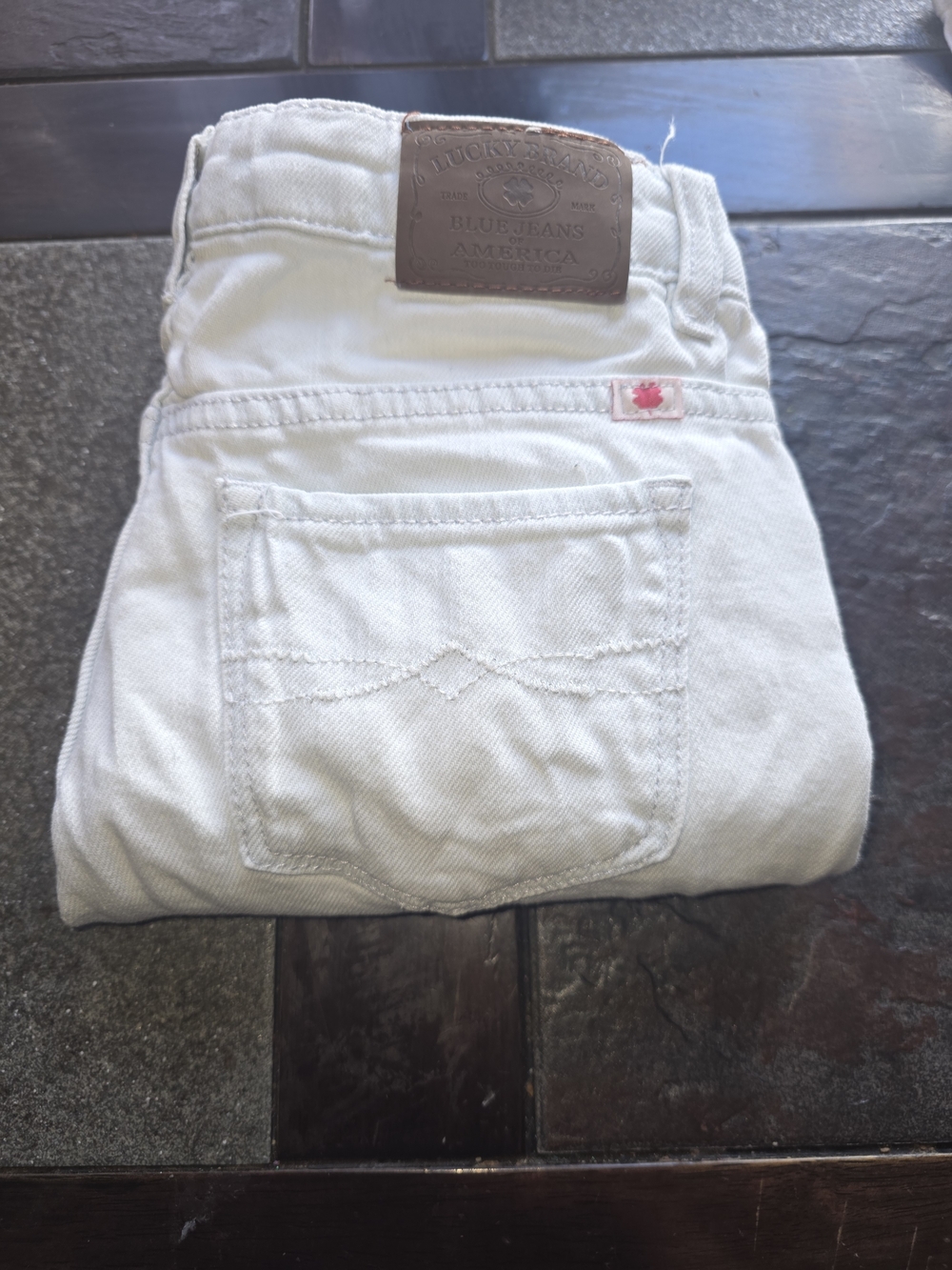 Lucky Brand White Women’s Jeans - Classic Back Pocket Style